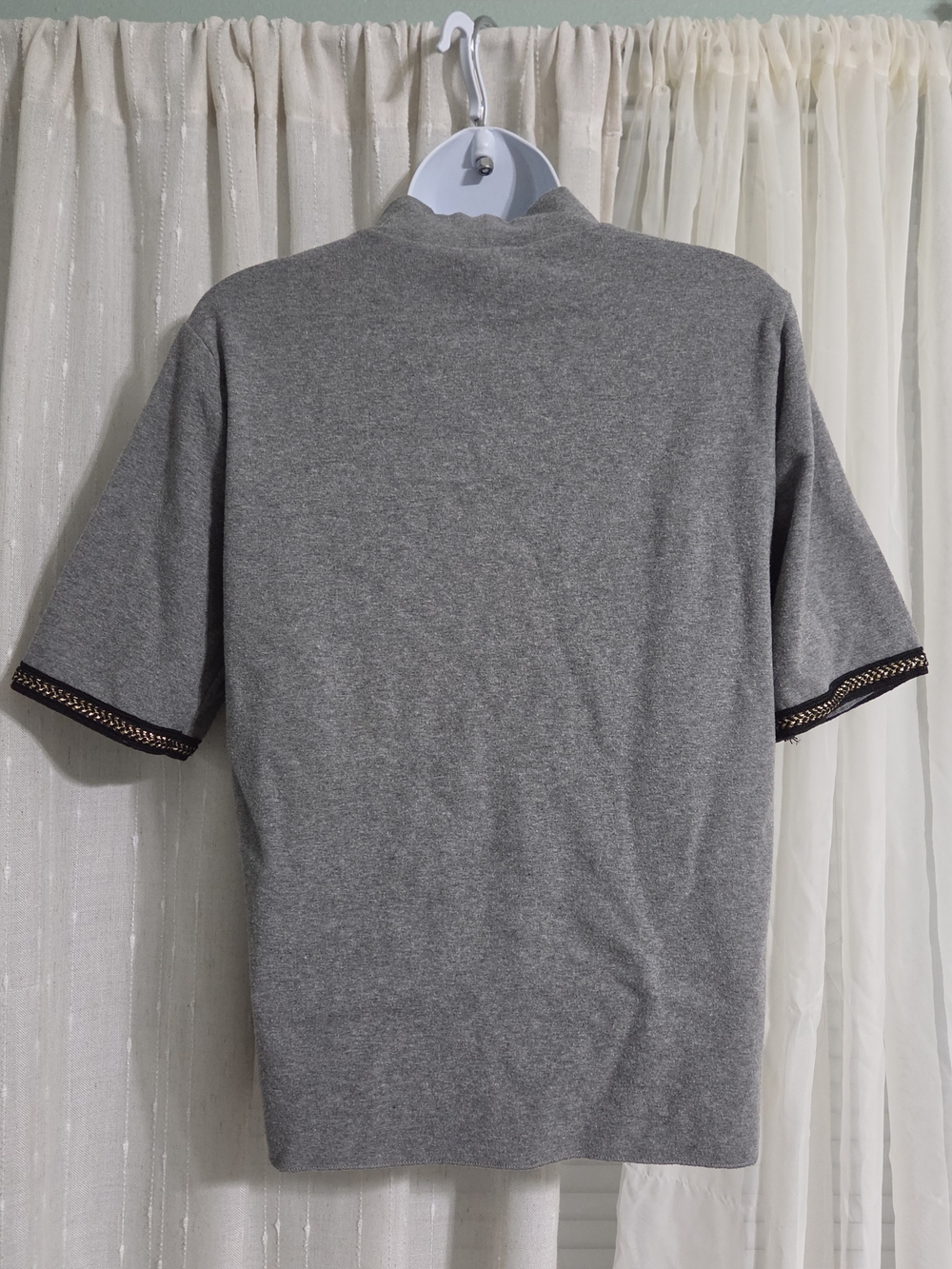 ZARA Gray Short-Sleeve Mock Neck Top with Trim - Picture 4 of 5